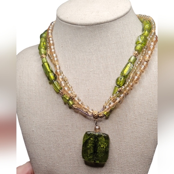 Vintage Glass Bead Necklace - Picture 8 of 16